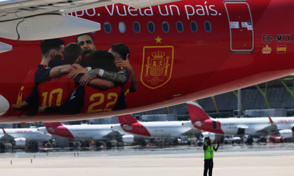 Οι παγκόσμιοι πρωταθλητές επέστρεψαν στην Ισπανία μετά την κατάκτηση του Μουντιάλ