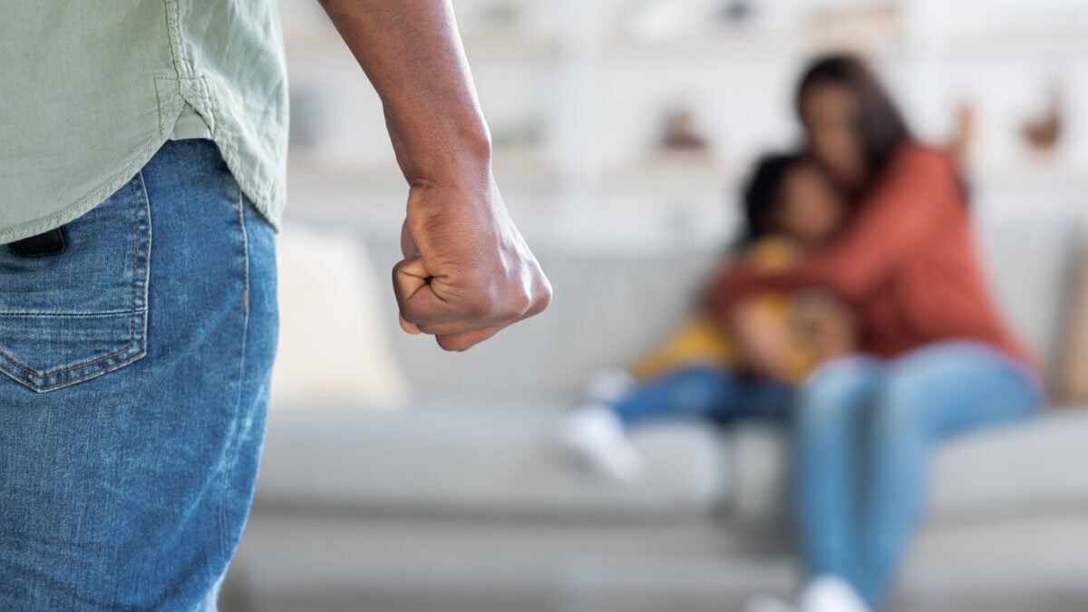 Ηράκλειο: 65χρονος ξυλοκόπησε την 28χρονη σύντροφό του σε live μετάδοση στο Tik Tok 1 Ηράκλειο: 65χρονος ξυλοκόπησε την 28χρονη σύντροφό του σε live μετάδοση στο Tik Tok