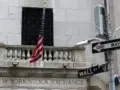 Wall Street: Κράτησε θετικό πρόσημο παρά το «ομιχλώδες τοπίο» στη Μέση Ανατολή