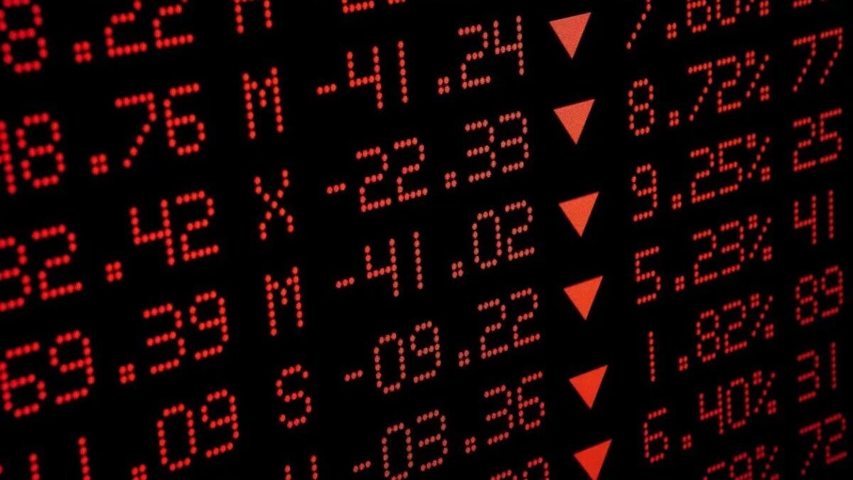 Χρηματιστήρια: Μικρές απώλειες σε Αθήνα και ευρωαγορές 1 Χρηματιστήρια: Μικρές απώλειες σε Αθήνα και ευρωαγορές
