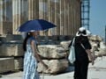 Υπέρταση και υψηλές θερμοκρασίες: Πότε ο καύσωνας γίνεται επικίνδυνος και ποια συμπτώματα πρέπει να προσέχετε