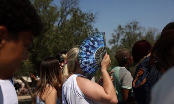 Λίβας: Το φαινόμενο που επηρεάζει την χώρα – Εκρηκτικός συνδυασμός καύσωνα, ανέμων και μείωσης της υγρασίας