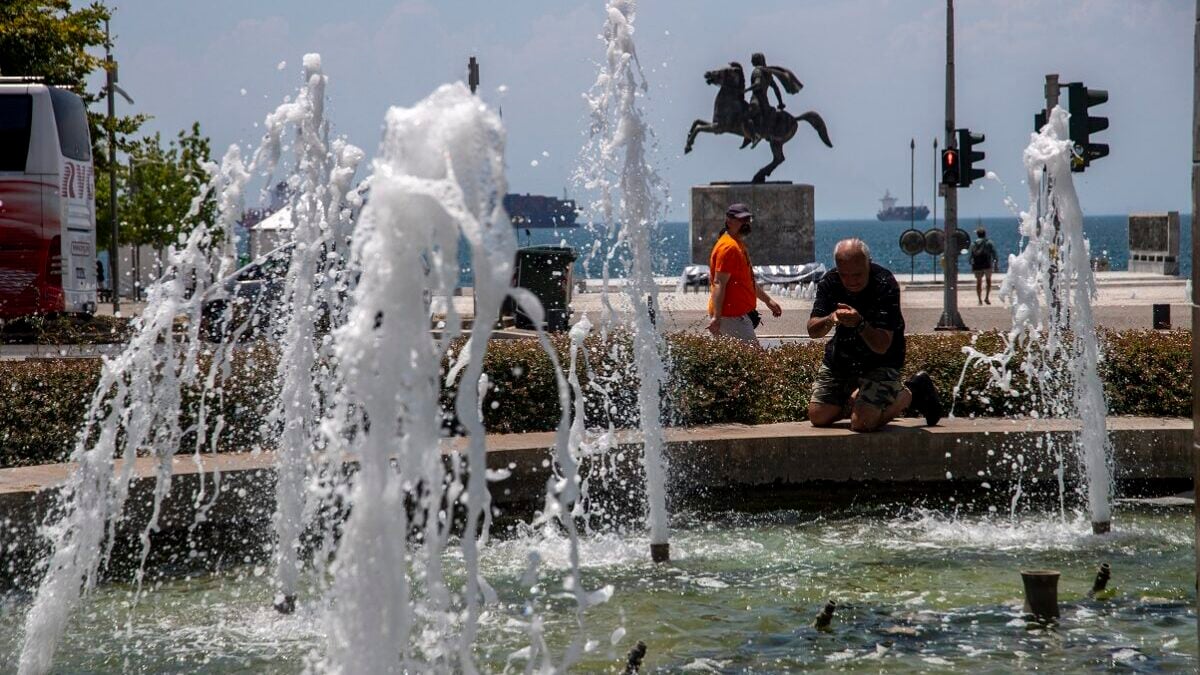 Καιρός σήμερα: Ισχυροί άνεμοι στο Αιγαίο και υψηλές θερμοκρασίες 1 Καιρός σήμερα: Ισχυροί άνεμοι στο Αιγαίο και υψηλές θερμοκρασίες