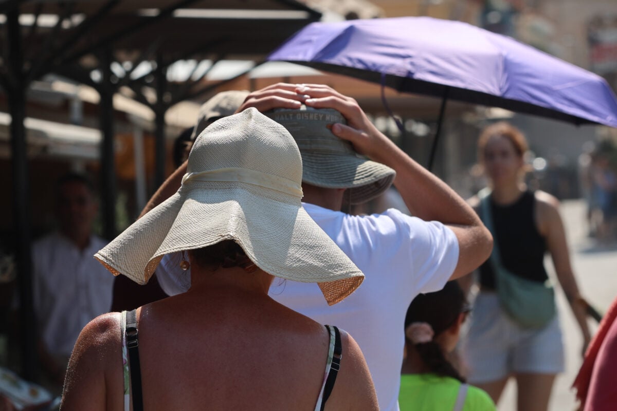 Καιρός: Θερμοκρασία στους 43 βαθμούς Κελσίου από τον Λίβα – Ακραίος κίνδυνος για φωτιά σε Αττική, Στερεά και Πελοπόννησο
