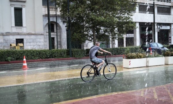 Κακοκαιρία με καταιγίδες και χαλάζι την Παρασκευή – Έκτακτο δελτίο επιδείνωσης καιρού και οι 11 περιοχές που θα επηρεαστούν