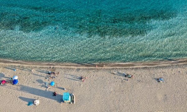 Καιρός αύριο: Αίθριος με υψηλές θερμοκρασίες και πολλή ζέστη