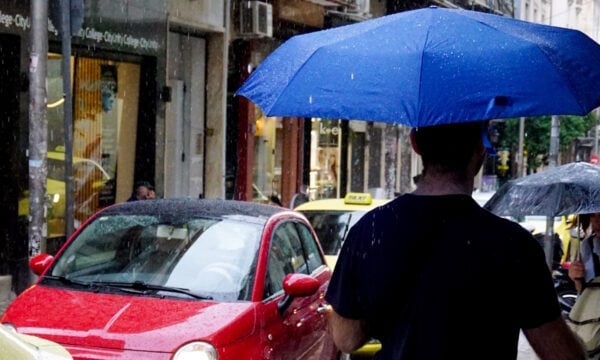 Καιρός αύριο: Τοπικές βροχές σε Ιόνιο, Ήπειρο, Θεσσαλία και Εύβοια – Στους 36 βαθμούς η θερμοκρασία
