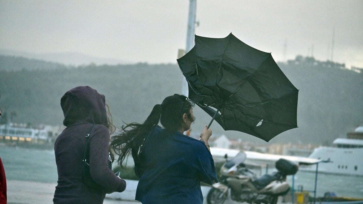 Καιρός σήμερα: 8 μποφόρ στο Αιγαίο, τοπικές βροχές σε διάφορες περιοχές και θερμοκρασία έως 34 βαθμούς 1 Καιρός σήμερα: 8 μποφόρ στο Αιγαίο, τοπικές βροχές σε διάφορες περιοχές και θερμοκρασία έως 34 βαθμούς
