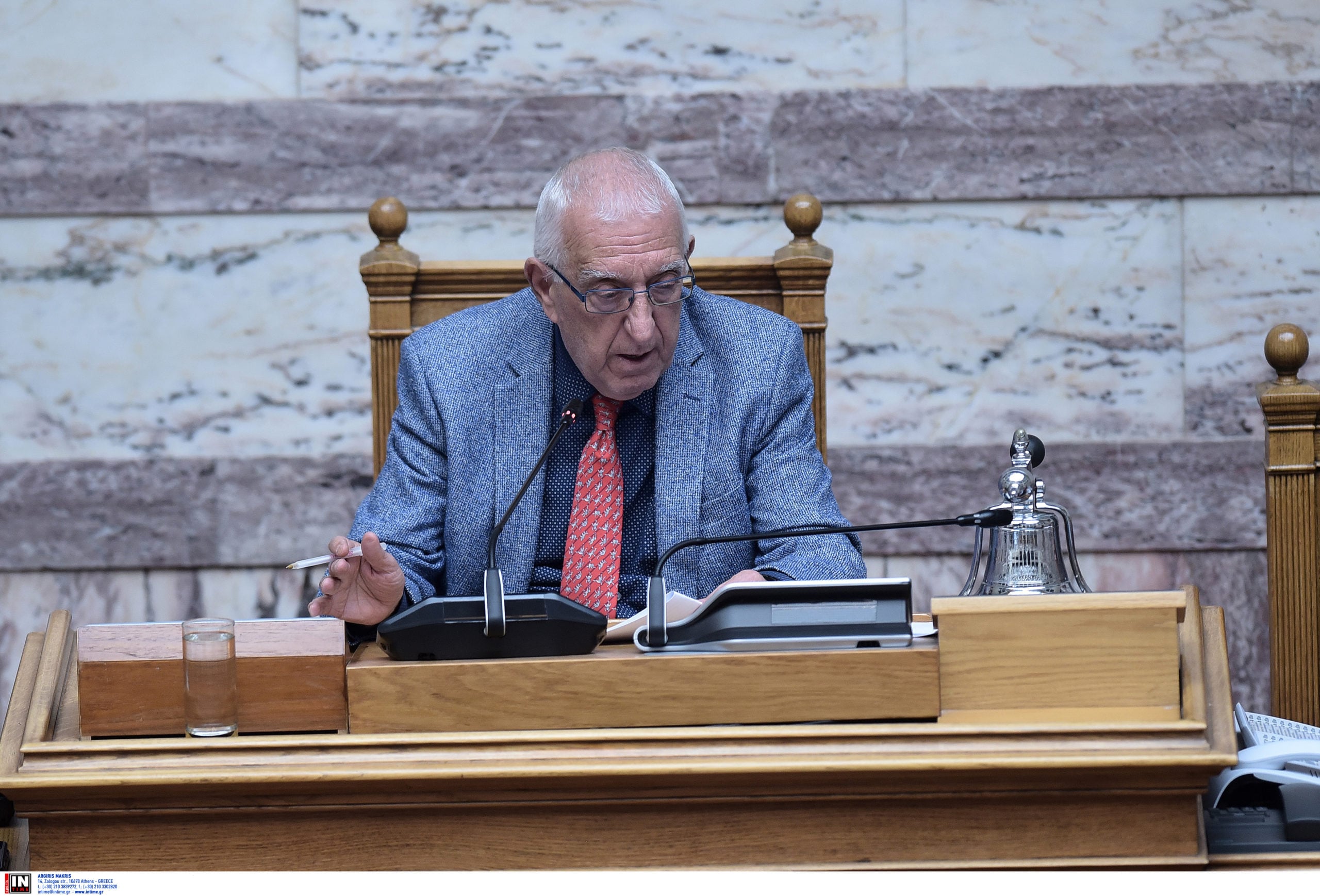 Κακλαμάνης στους κοινοβουλευτικούς συντάκτες μετά το επεισόδιο Κωνσταντοπούλου-Πολύζου: «Μην φοβάστε και μην υποκύπτετε»