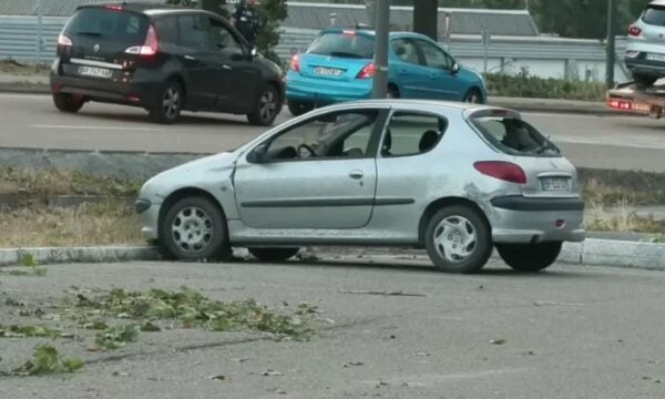 Γαλλία: Δύο νεκροί από σφοδρές καταιγίδες – 53.000 νοικοκυριά χωρίς ρεύμα