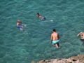 Αττική: Πού απαγορεύεται η κολύμβηση – Τι προβλέπει η εγκύκλιος του υπουργείου Υγείας