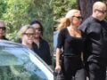 Κηδεία Καριέρε: Στο ύστατο χαίρε οι Φίλοι για πάντα – Πλήθος επωνύμων από Σεφερλή μέχρι Βουρλιώτη (Φωτογραφίες)
