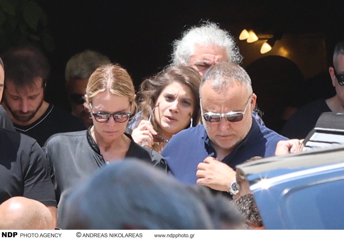 Λορέντζο Καριέρε: Επικήδειος του γιου του – «Μου είχες υποσχεθεί ότι θα κακομάθεις τα εγγόνια σου»