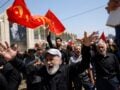 Ιράν: Στην κηδεία εμφανίστηκαν τρεις γιοι του Χαμενεΐ, αλλά όχι ο διάδοχός του