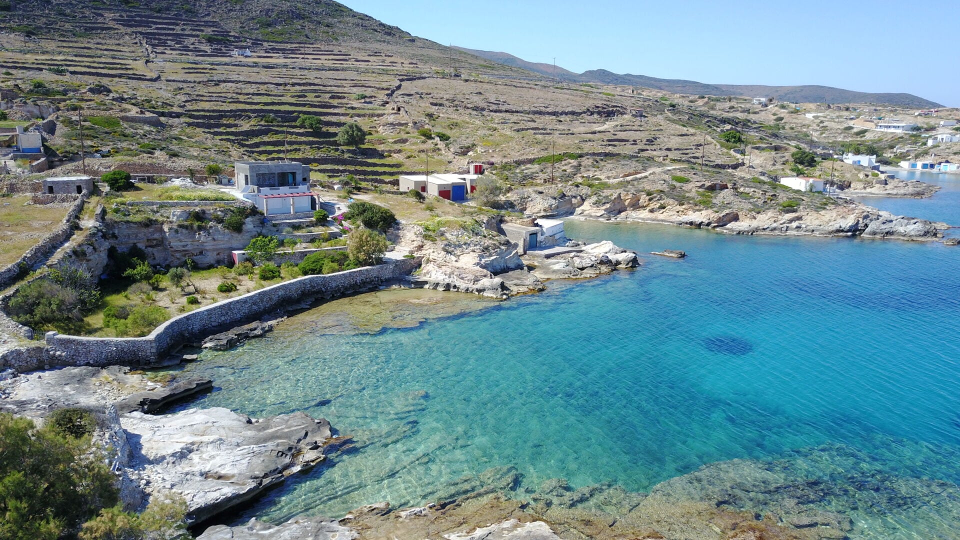 Conde Nast Traveller: Το κορυφαίο ελληνικό νησί για ζευγάρια