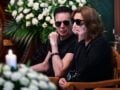 Κηδεία Μαίρης Λίντα: «Λύγισε» η κόρη της μέσα στην εκκλησία – Η δεμένη σχέση και η τραγική ιστορία (Φωτογραφίες)