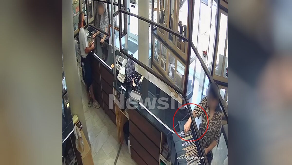 Κοζάνη: Ζευγάρι υποδύθηκε τους πελάτες και άρπαξε κοσμήματα – Βίντεο ντοκουμέντο από την κλοπή