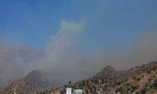 Δύο πυροσβέστες νεκροί στη φωτιά στο Ρέθυμνο – Εγκλωβίστηκαν στο όχημά τους