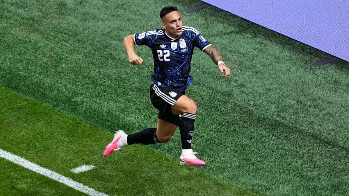 Αγγλία – Αργεντινή 1-2: ανατροπή και πρόκριση των Αργεντινών στον τελικό του Μουντιάλ 1 Αγγλία – Αργεντινή 1-2: ανατροπή και πρόκριση των Αργεντινών στον τελικό του Μουντιάλ