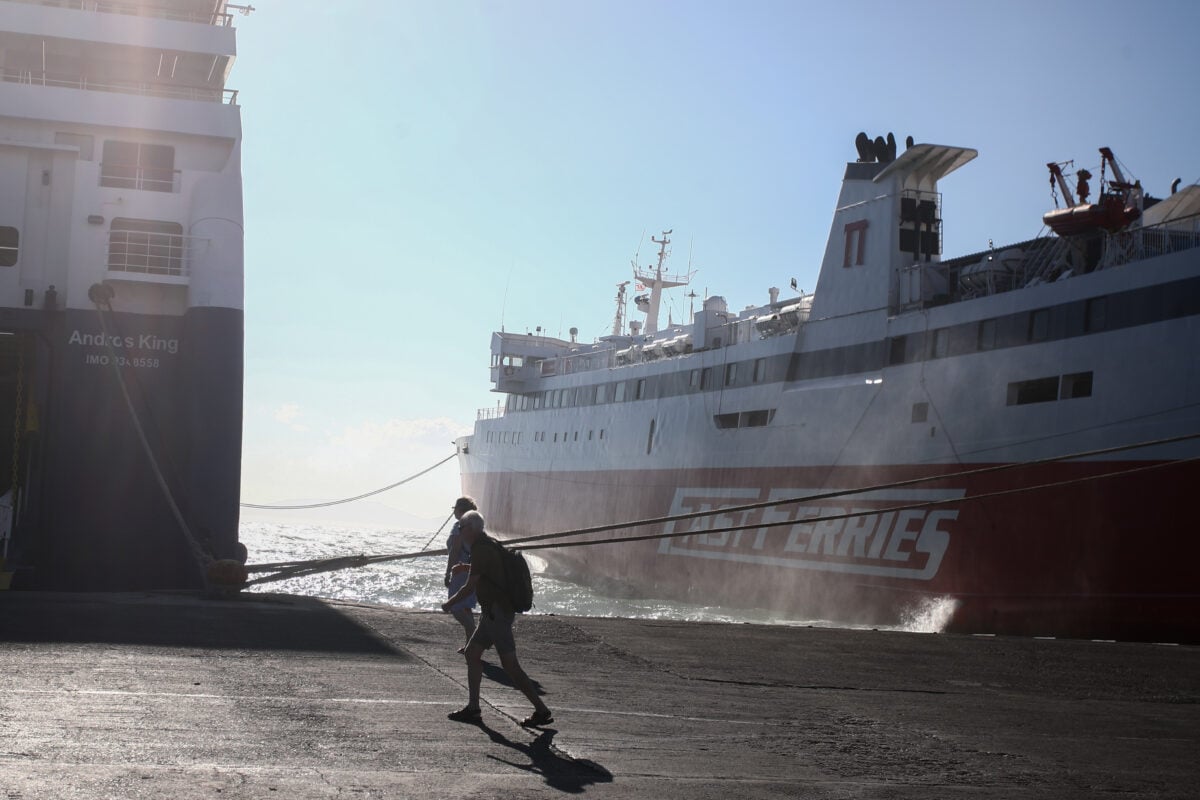Απαγορευτικό απόπλου από Ραφήνα και Λαύριο έως τις 19:00 – Πλοίαρχοι αποφασίζουν για τον Πειραιά