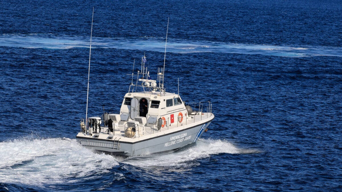 Θεσσαλονίκη: Αγνοούμενος 69χρονος μετά από ανατροπή σκάφους - Σώθηκε η σύζυγός του 1 Θεσσαλονίκη: Αγνοούμενος 69χρονος μετά από ανατροπή σκάφους – Σώθηκε η σύζυγός του
