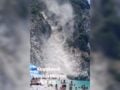Κεφαλονιά: Κατολίσθηση στον Μύρτο – Βράχια και χώματα στην παραλία