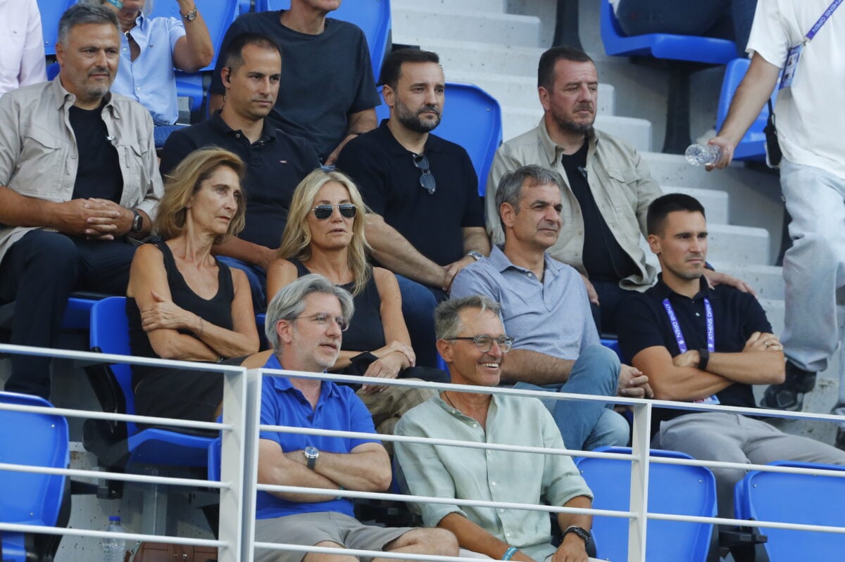 Μαρία Σάκκαρη: Ο Κωνσταντίνος Μητσοτάκης μαζί με τον Κυριάκο Μητσοτάκη και τη Μαρέβα Γκραμπόφσκι στον αγώνα της Ελληνίδας τενίστριας