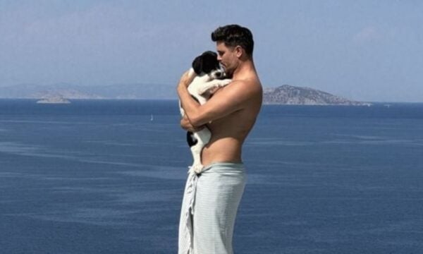 Μιχάλης Λεβεντογιάννης: Φωτογραφία από τις διακοπές του – Ποια είναι η γυναίκα στο πλευρό του;