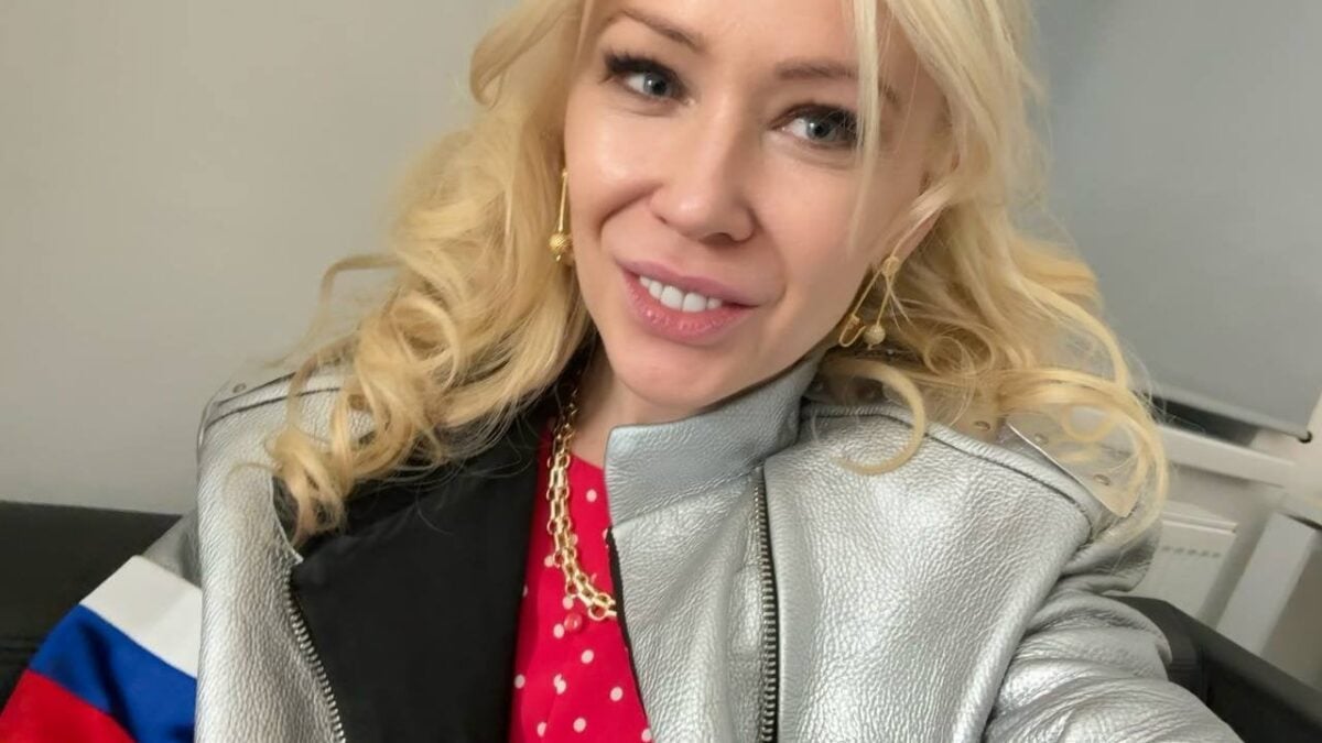 Μόσχα: Έρευνα εις βάρος 22χρονης influencer για διαφθορά ανηλίκων μετά την εμφάνισή της γυμνή στους δρόμους 2 Μόσχα: Έρευνα εις βάρος 22χρονης influencer για διαφθορά ανηλίκων μετά την εμφάνισή της γυμνή στους δρόμους