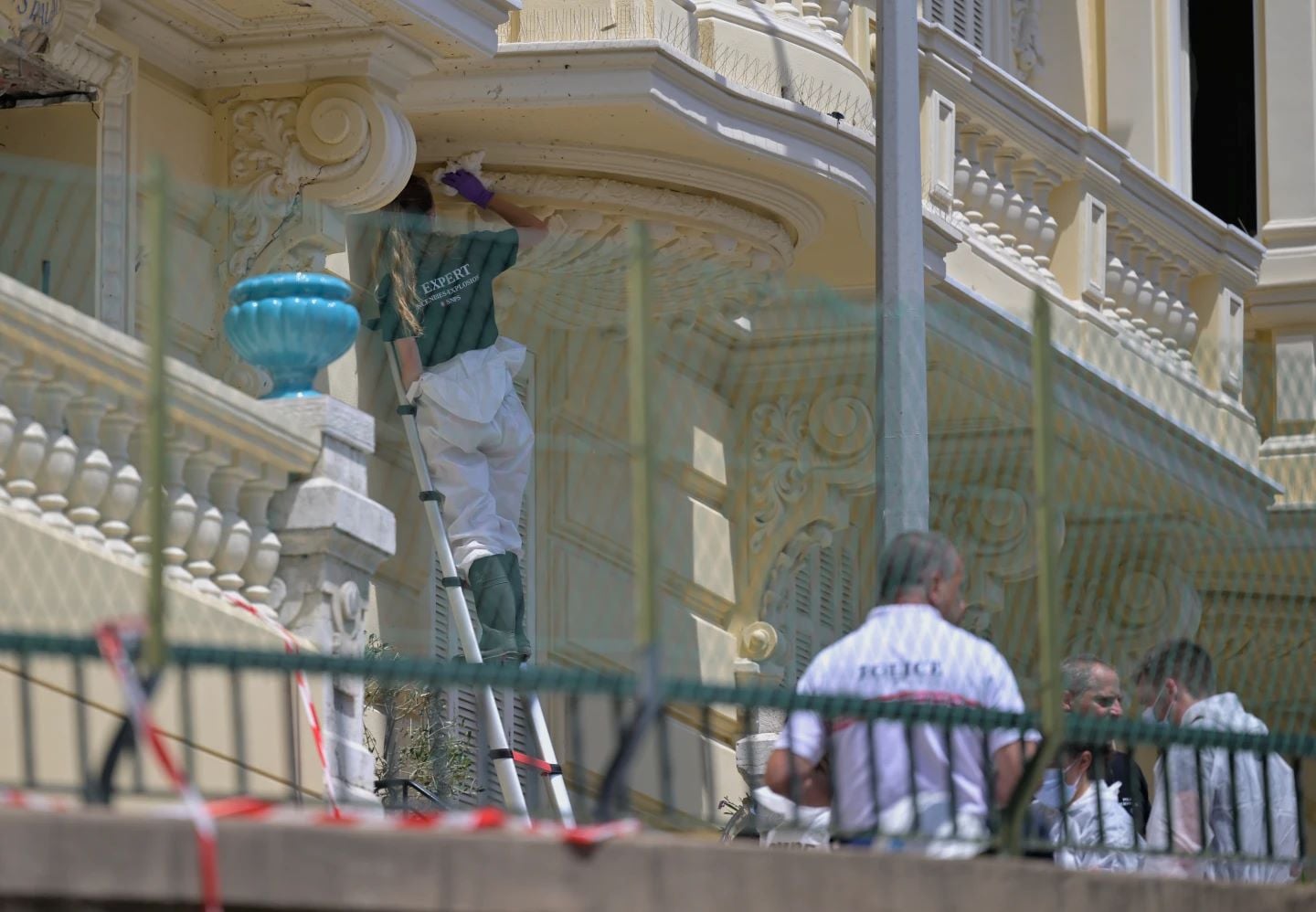 Μονακό: Η 39χρονη Αναστασία Μπερεζόφσκα που προσπάθησε να τινάξει στον αέρα τον Ουκρανό ολιγάρχη 13 Μονακό: Η 39χρονη Αναστασία Μπερεζόφσκα που προσπάθησε να τινάξει στον αέρα τον Ουκρανό ολιγάρχη