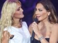 Δέσποινα Βανδή: Έκανε έκπληξη στην Νατάσα Θεοδωρίδου και ανέβηκε στη σκηνή σε συναυλία της – Η συγκίνησή τους (Φωτογραφίες)