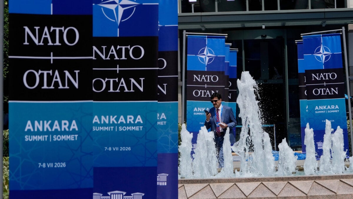 ΝΑΤΟ: Σύνοδος Κορυφής στην Άγκυρα για τις αμυντικές δαπάνες – Η Ελλάδα στην πρώτη γραμμή 1 ΝΑΤΟ: Σύνοδος Κορυφής στην Άγκυρα για τις αμυντικές δαπάνες – Η Ελλάδα στην πρώτη γραμμή