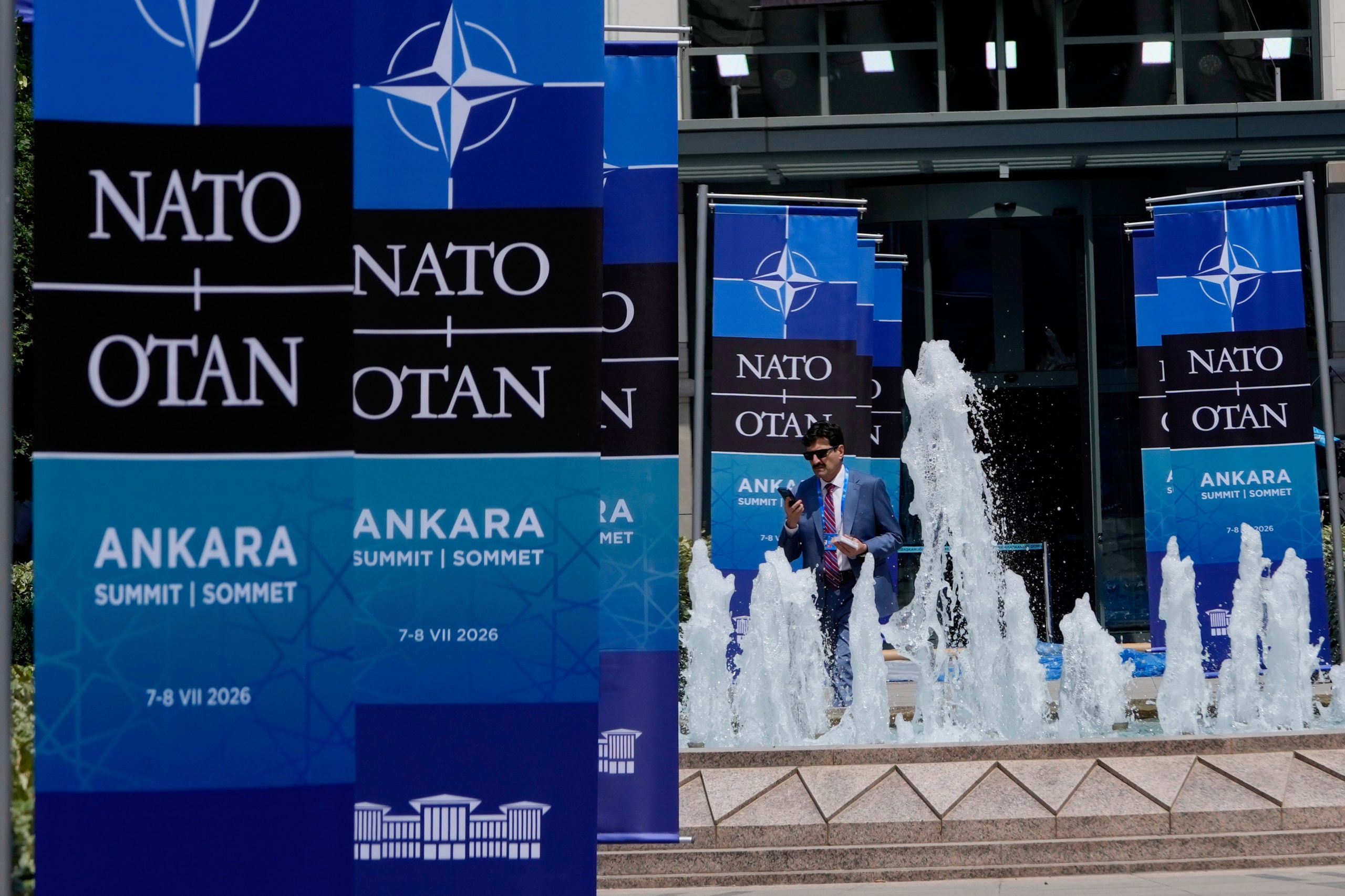 ΝΑΤΟ: Σύνοδος Κορυφής στην Άγκυρα για τις αμυντικές δαπάνες – Η Ελλάδα στην πρώτη γραμμή