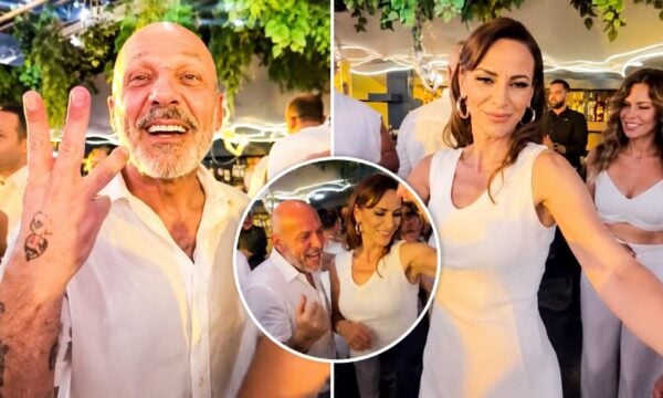 Ο Νίκος Μουτσινάς και η Μπέττυ Μαγγίρα σε πάρτι γενεθλίων χορεύοντας το «Οι σαραντάρες» (Βίντεο)