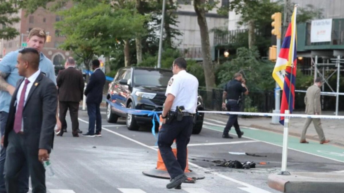 Νέα Υόρκη: Πέθανε άνδρας που αυτοπυρπολήθηκε κοντά στην έδρα του ΟΗΕ 1 Νέα Υόρκη: Πέθανε άνδρας που αυτοπυρπολήθηκε κοντά στην έδρα του ΟΗΕ