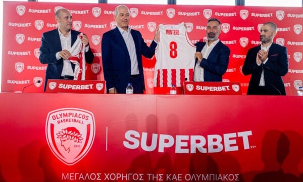 Ολυμπιακός και Superbet εγκαινίασαν συνεργασία μέχρι το 2032