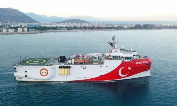 Τουρκία: NAVTEX για υποθαλάσσιο αγωγό φυσικού αερίου με τα κατεχόμενα – Σεισμικές έρευνες από το «Oruc Reis»