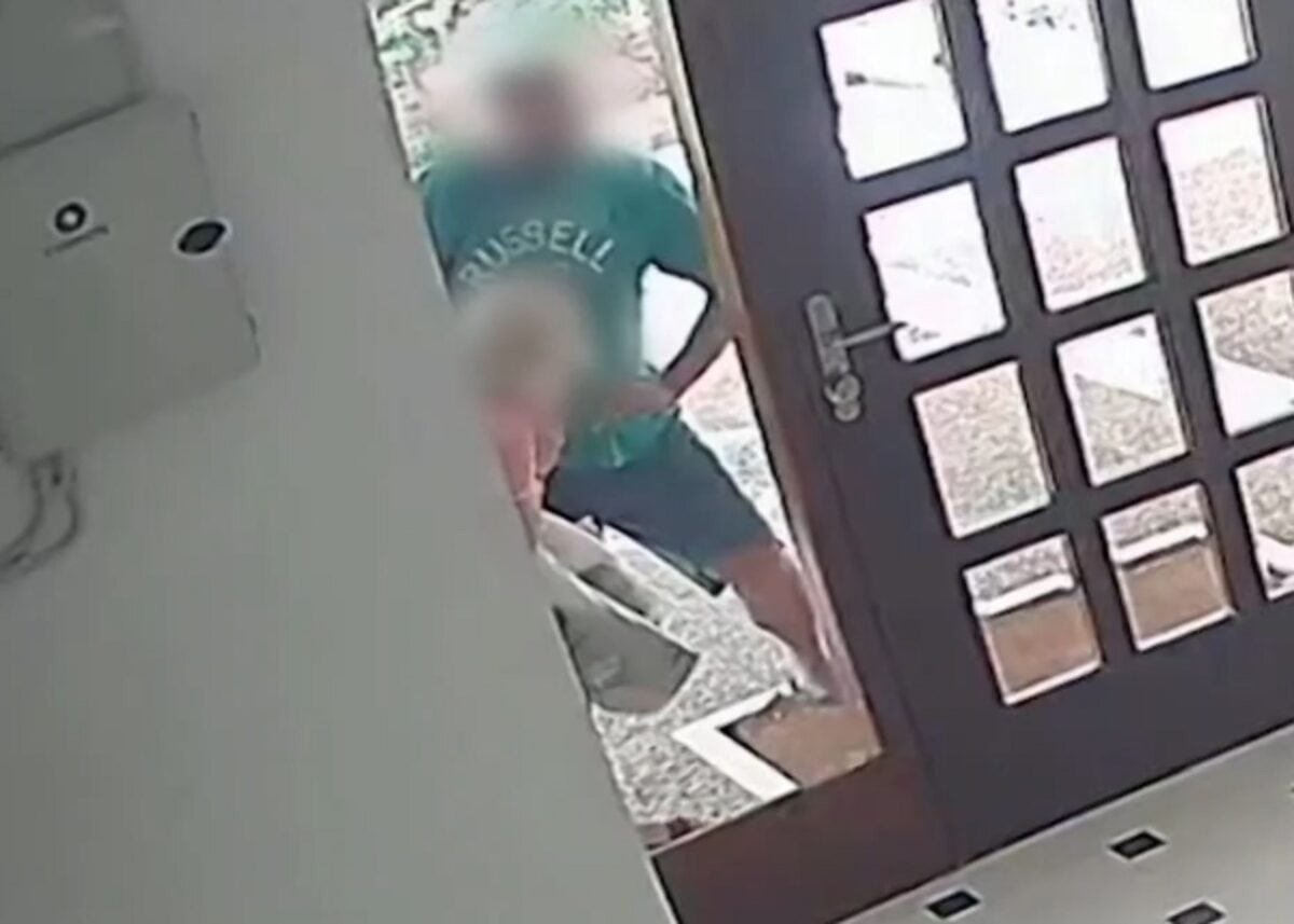 Παλαιό Φάληρο: Άγνωστος επιτέθηκε σε γυναίκα στην είσοδο του σπιτιού της και προσπάθησε να της αρπάξει την τσάντα