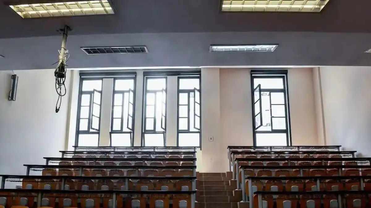 Βάσεις 2026: Σε ποιες σχολές μπήκαν οι υποψήφιοι των Πανελληνίων με λίγο πάνω από 7000 μόρια