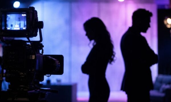 Χωρισμός στη showbiz: Γνωστή παρουσιάστρια άφησε το κοινό τους σπίτι – Τι συνέβη