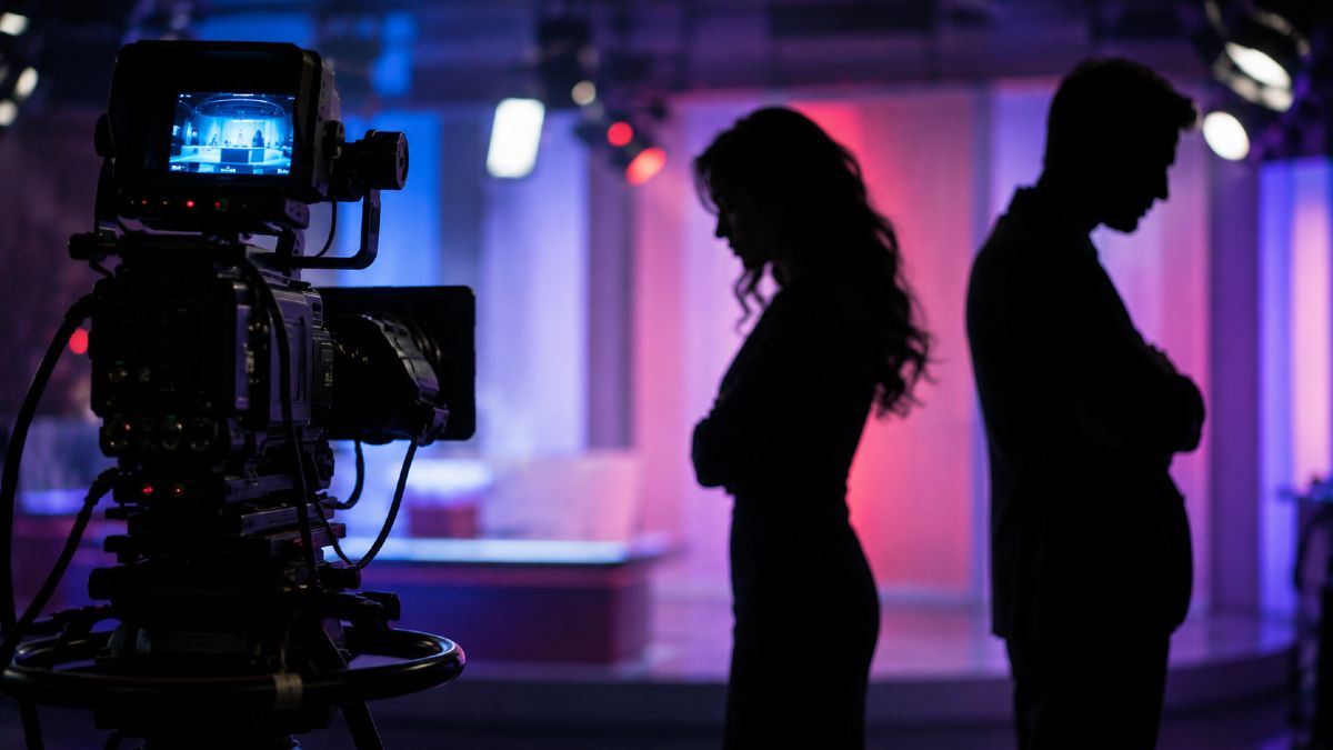 Έσκασε χωρισμός στη showbiz: Γνωστή παρουσιάστρια άφησε το κοινό τους σπίτι – Τι συνέβη 7 παρουσιάστρια-χωρισμός