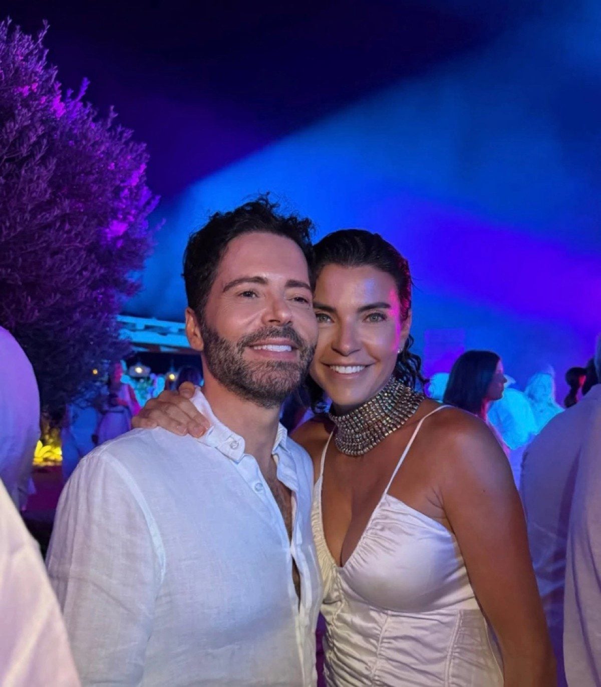 White Party στη Μύκονο: Ρουβάς, Sofia Vergara και διεθνές jet set στη βίλα της οικογένειας Χαλκιά 13 Party Χαλκιά