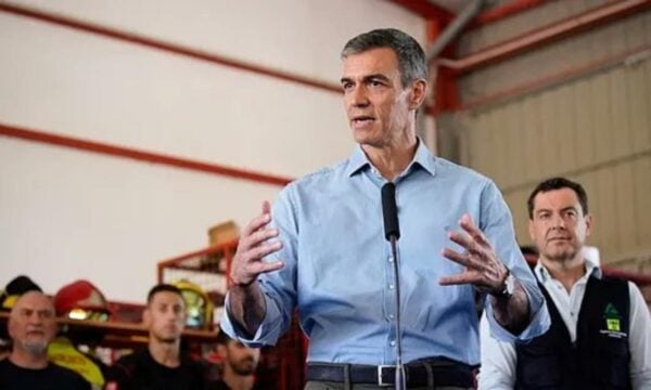 Ο Πέδρο Σάντσεθ: «Οφείλουμε όχι μόνον να αντιδρούμε όταν εκδηλώνονται οι πυρκαγιές, αλλά και να προλαμβάνουμε»