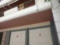 Πειραιάς: Μακάβριο εύρημα στο γκαράζ – Τι είδαν οι Αρχές μέσα στο αυτοκίνητο (Βίντεο)