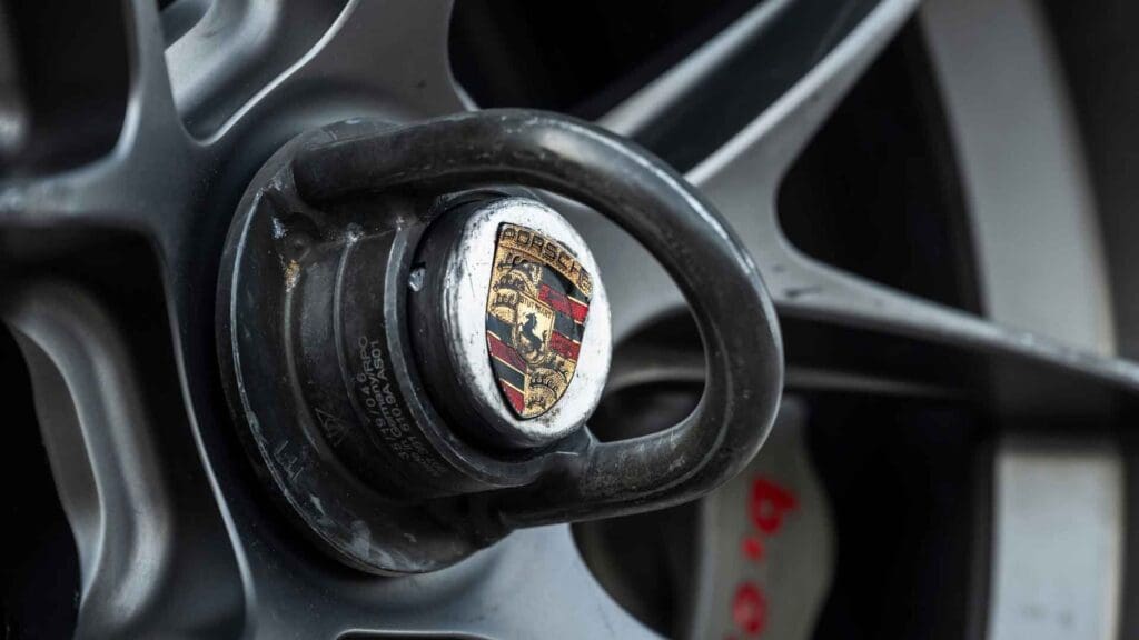 Porsche: Οι πωλήσεις της στο σημείο ναδίρ από το 2020 15 Πόσο κοστίζει σήμερα ένα Porsche 911 GT3 Cup