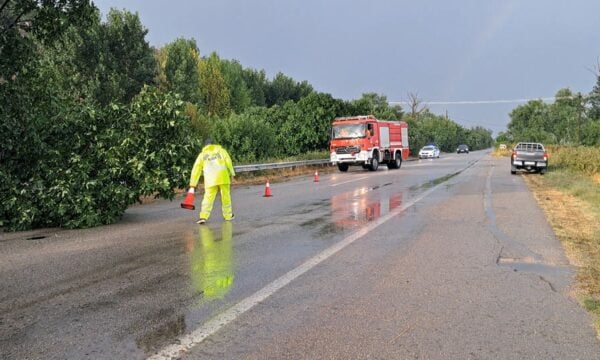 Απίστευτης έντασης το μπουρίνι στη Βοιωτία.