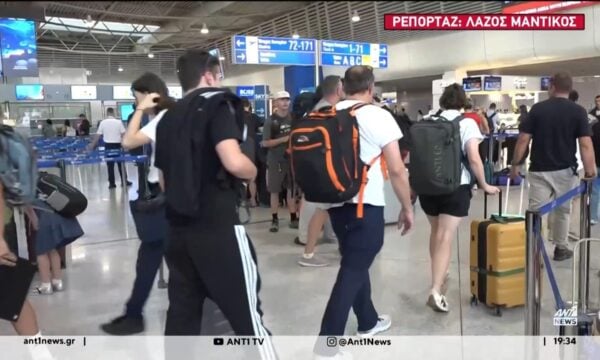 Ελ. Βενιζέλος: Κατά χιλιάδες φτάνουν κάθε ημέρα τουρίστες από όλον τον κόσμο