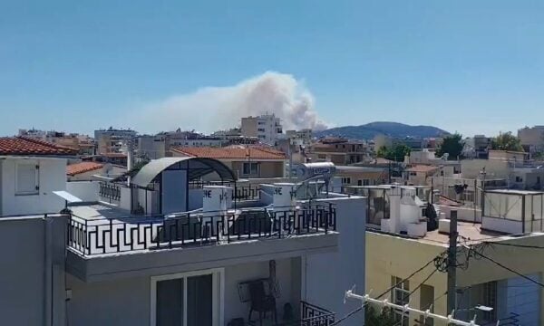 Φωτιά στην περιφερειακή Αιγάλεω