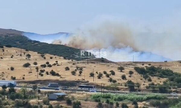 Φωτιά στο Δερβένι Θεσσαλονίκης: Μήνυμα του 112 για καπνούς και ετοιμότητα