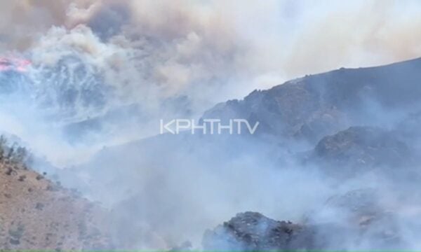 Φωτιά στο Μελιδοχώρι Ηρακλείου: Ισχυρή κινητοποίηση – Επιχειρούν δύο ελικόπτερα